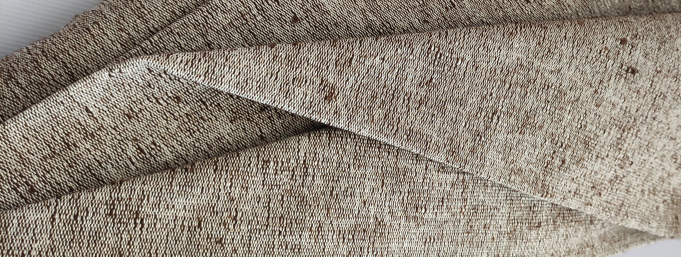 نمای بافت پارچه کرک با الیاف ظریف